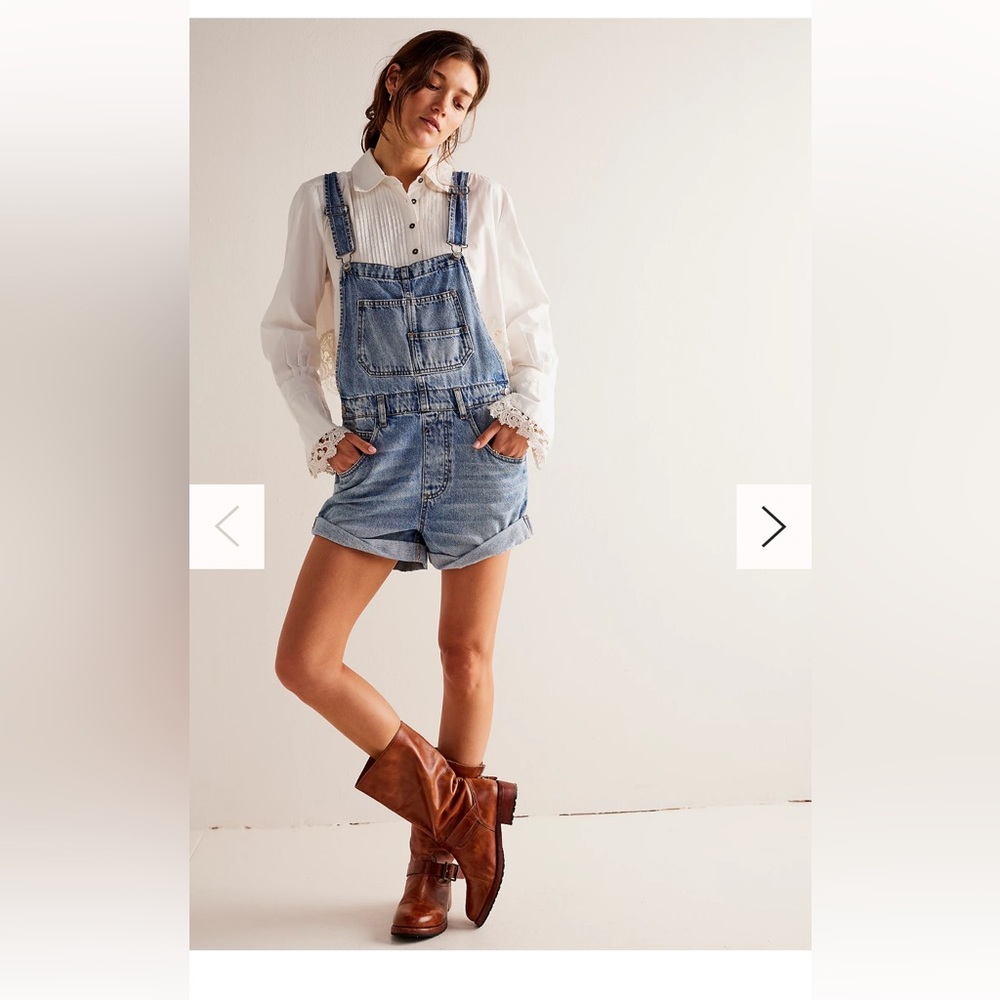 Free People (we the free) ziggy shortalls size large